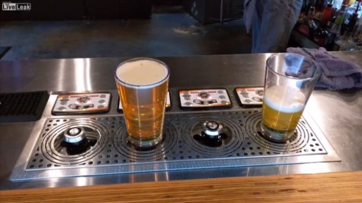 Βίντεο: Δείτε το απίστευτο νέο σύστημα γεμίσματος μπύρας σε ποτήρι