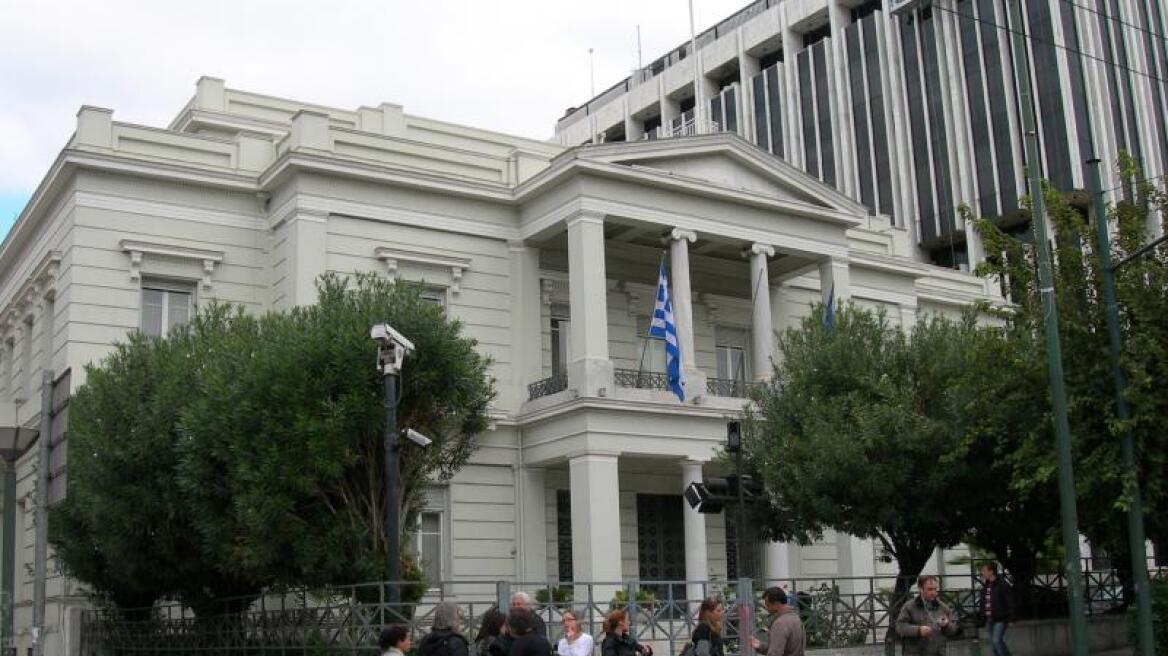 Greece welcomes implementation of Iran deal