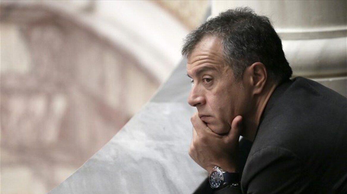 Θεοδωράκης: Δεν με ενδιαφέρει να αγκαλιαστώ ούτε με το ΠΑΣΟΚ, ούτε με τη ΝΔ και τον ΣΥΡΙΖΑ