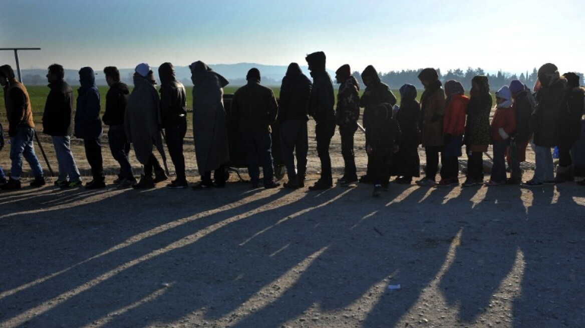 FT: Σχέδιο απομόνωσης της Ελλάδας για το προσφυγικό - Φόβος για εγκλωβισμό χιλιάδων μεταναστών