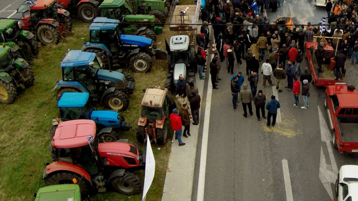 Αγρότες: Συνεχίζουμε τον αγώνα - Τα λέμε από εβδομάδα κύριε Τσίπρα