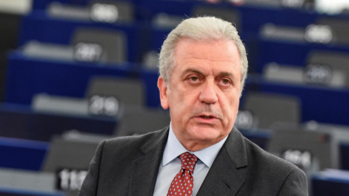 Διαψεύδει ο Αβραμόπουλος τους FT για σχέδιο αποπομπής της Ελλάδας από τη Σένγκεν