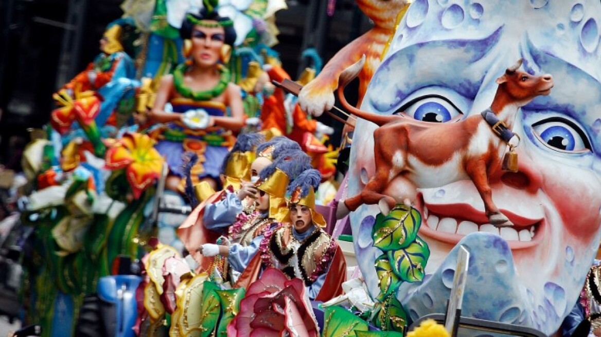 Patras carnival capers kicked off on Saturday! (see program)