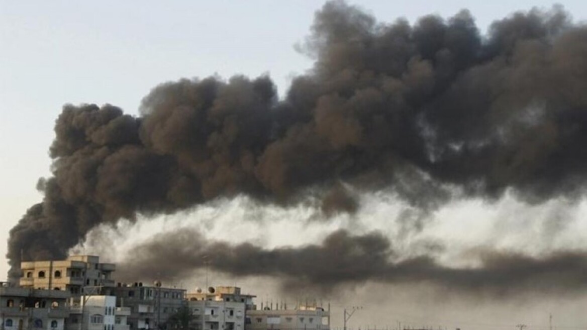 Συρία: Τουλάχιστον 47 νεκροί από αεροπορικές επιδρομές στην πόλη Χάσαμ