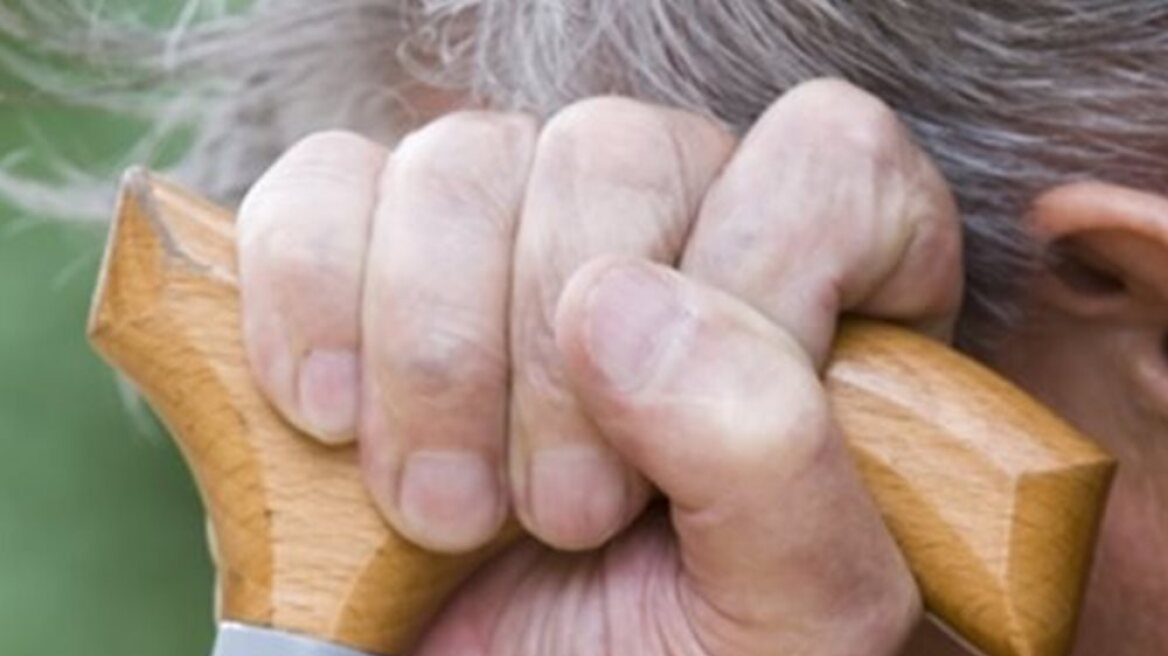 Εύβοια: 5 ληστές ξυλοκόπησαν ηλικιωμένους για να αρπάξουν 10.000 ευρώ και κοσμήματα