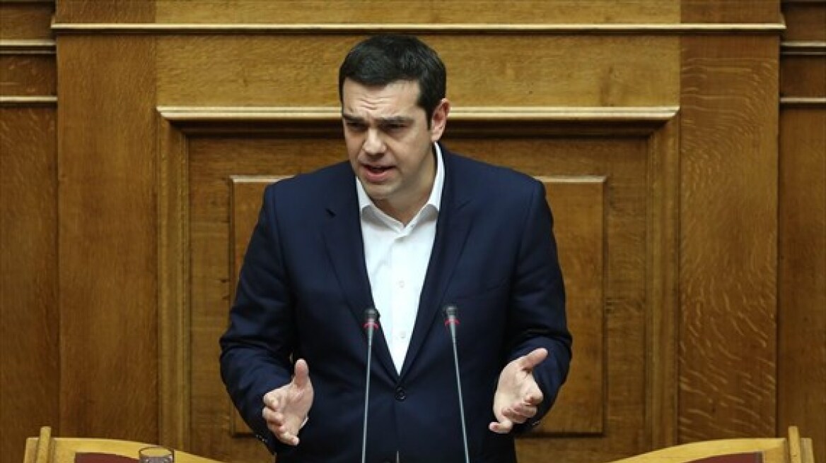 PM Tsipras blames opposition parties for social security’s current problems