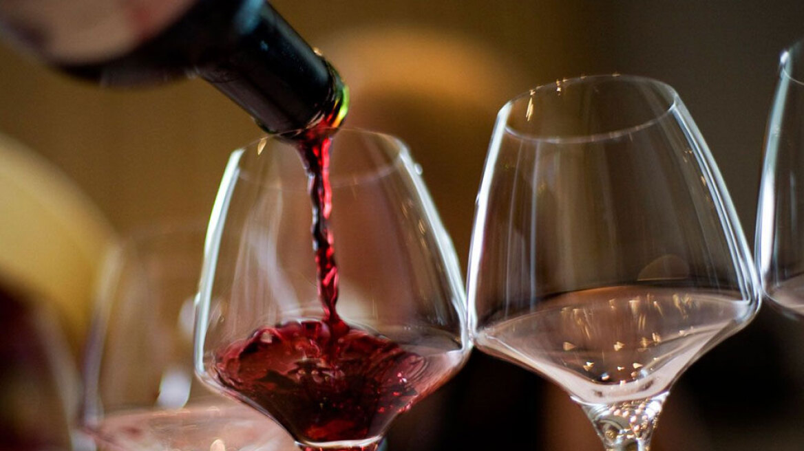 Νέα «τρελή» μελέτη: Ένα ποτήρι κόκκινο κρασί ισούται με μια ώρα στο γυμναστήριο! 