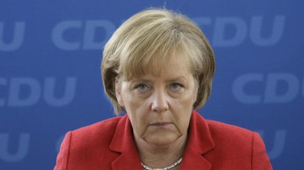 Την παραίτηση της Μέρκελ ζητά το 40% των Γερμανών, λόγω προσφυγικού 