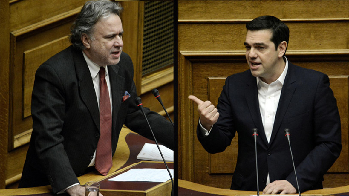 Τσίπρας και Κατρούγκαλος προσπαθούν να πείσουν κόμμα και βουλευτές