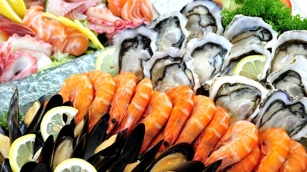 Η καλύτερη τροφή για τον εγκέφαλο τα θαλασσινά, λένε οι επιστήμονες 