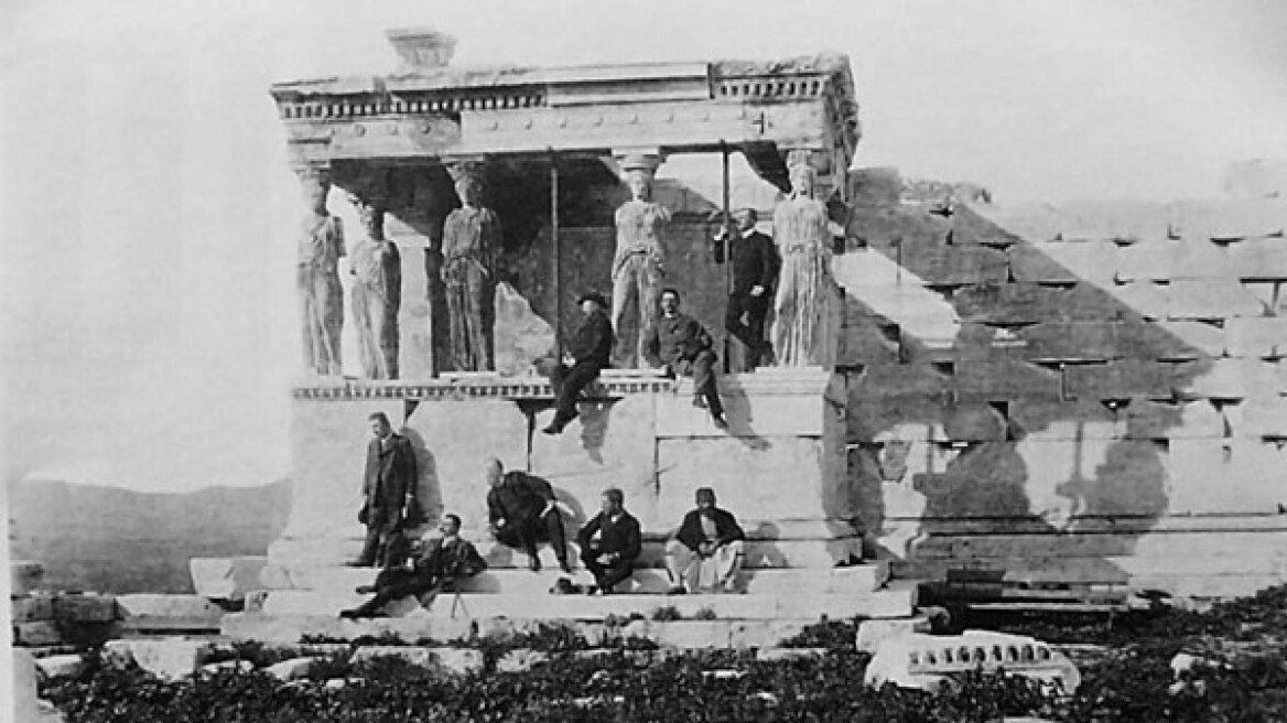 Ο Μπέρναρντ Σω επισκέπτεται το 1931 την Αθήνα