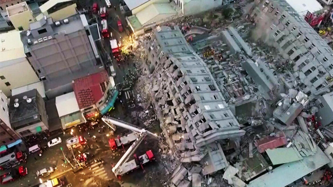 Strong earthquake topples buildings in Taiwan (pics+vids)