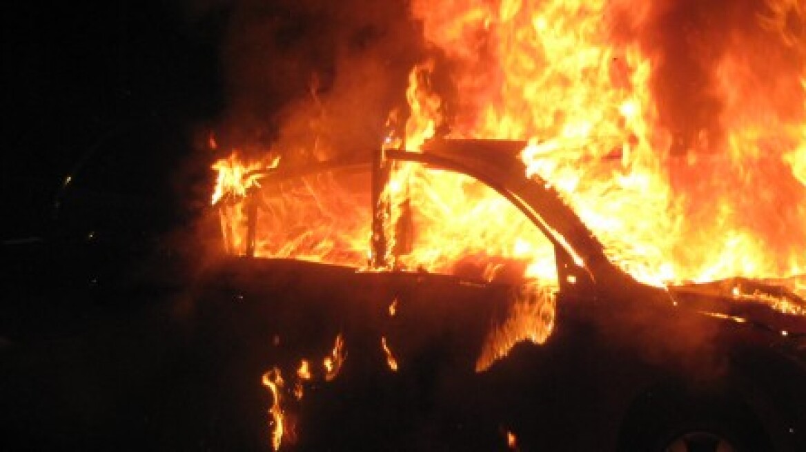 Παρανάλωμα του πυρός έγινε αυτοκίνητο στα Χανιά 