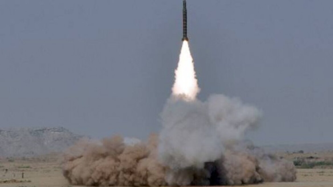 ΕΕ, Γερμανία και ΝΑΤΟ καταδικάζουν τη Β. Κορέα για την εκτόξευση του πυραύλου