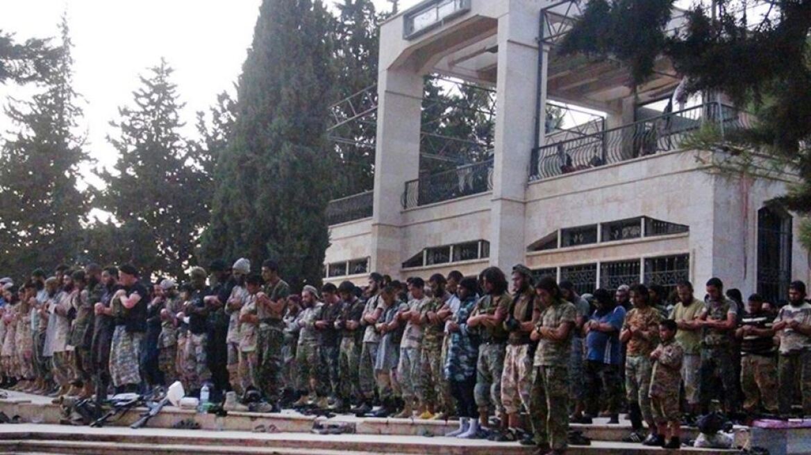 Οι τζιχαντιστές εκτέλεσαν πάνω από 300 στρατιώτες και πολίτες στη Μοσούλη