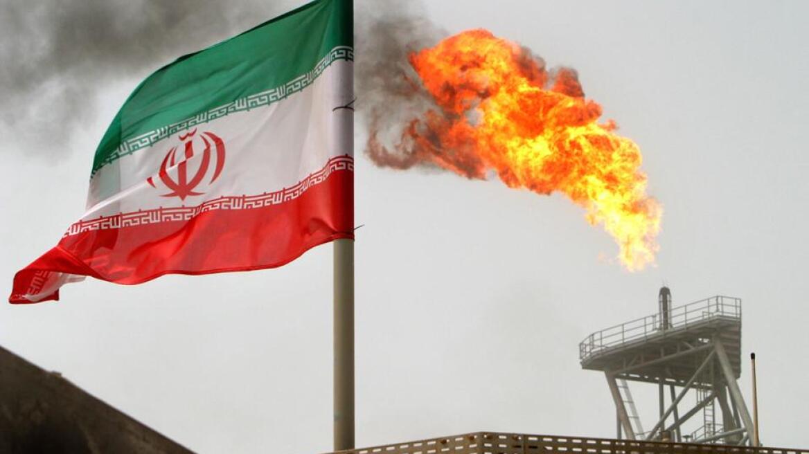 Το Ιράν γυρίζει την πλάτη στο δολάριο και θέλει να πληρώνεται σε ευρώ για το πετρέλαιο