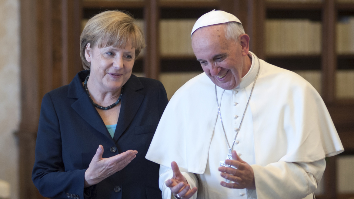 Η Μέρκελ διαψεύδει τον Πάπα: Δεν είχα καμία οργισμένη συζήτηση μαζί του