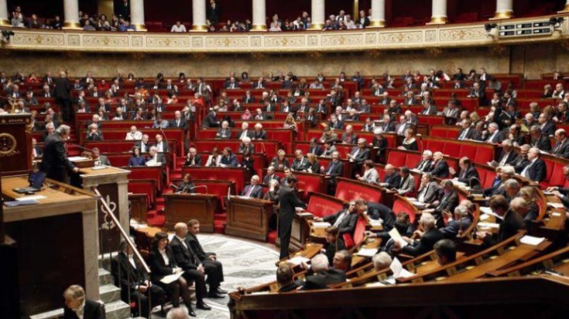 Γαλλία: Αβέβαιη η αναθεώρηση του Συντάγματος