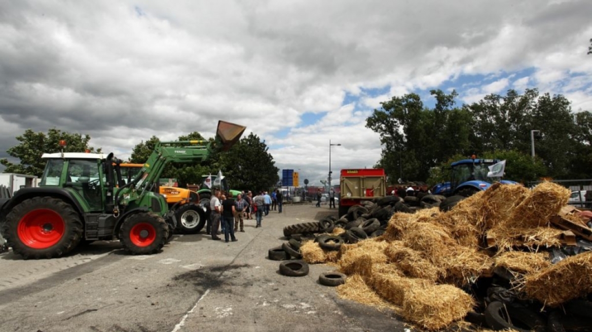 Γαλλία: Μείωση στην φορολογία των αγροτών ανακοίνωσε η κυβέρνηση Ολάντ
