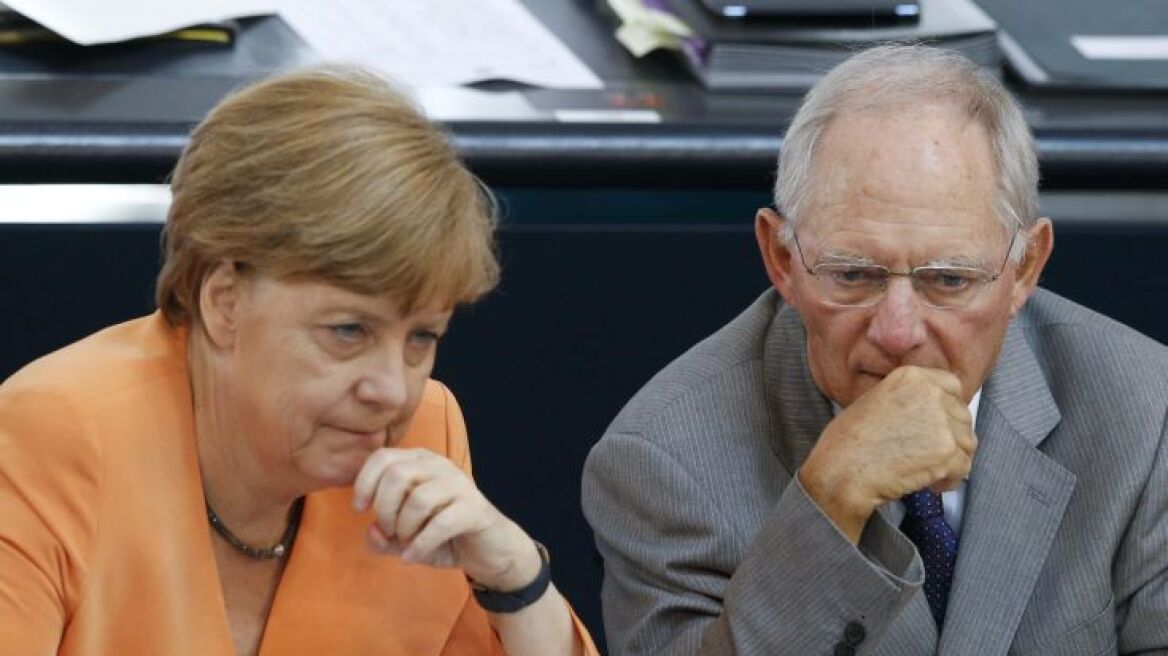 «Καμπανάκι» Σόιμπλε για το χρέος της Γερμανίας - Μπορεί να φτάσει το 220% του ΑΕΠ μέχρι το 2060