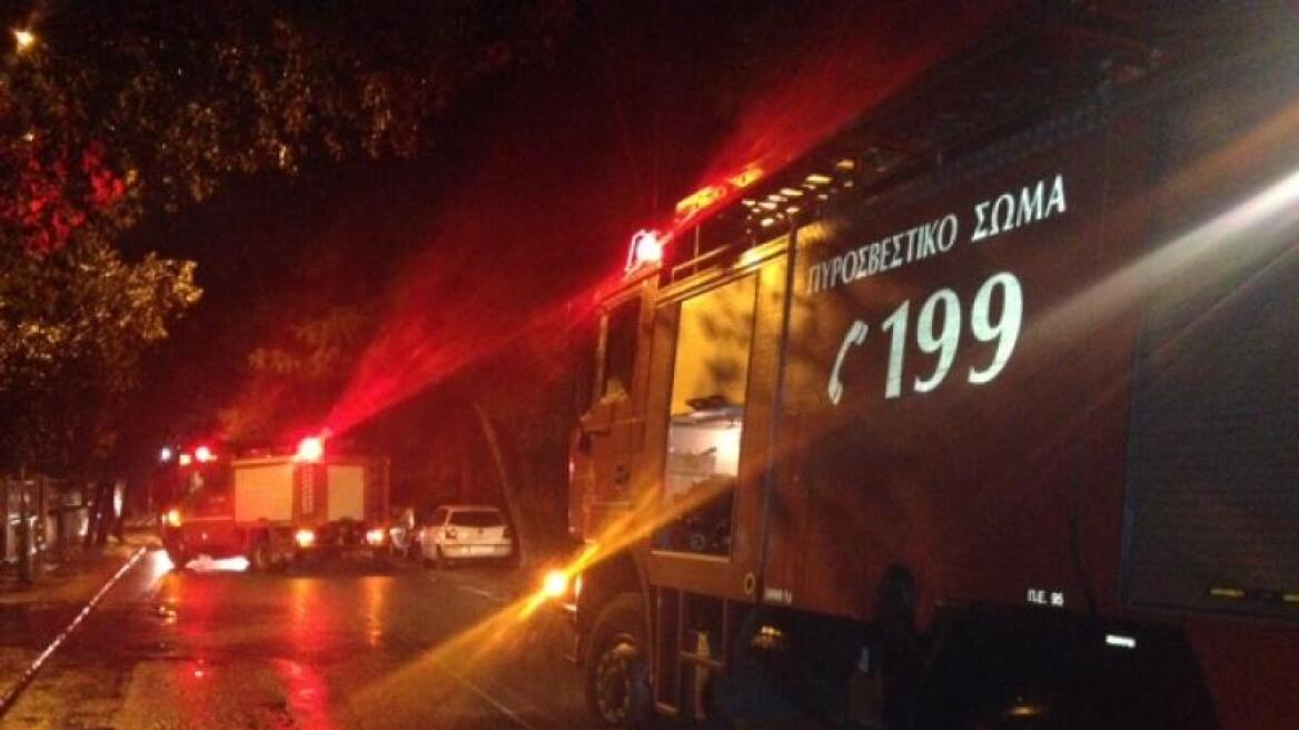 Στις φλόγες τυλίχθηκε διαμέρισμα στη Θεσσαλονίκη - Τραυματίστηκε μια 55χρονη 