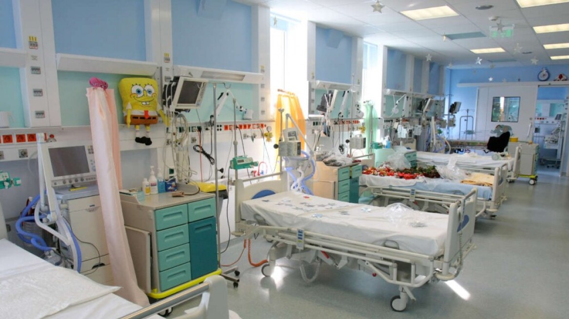 Ούτε ράντζο στα «ανοχύρωτα» νοσοκομεία για τη γρίπη: 19 παιδιά έχουν νοσηλευθεί σε ΜΕΘ 