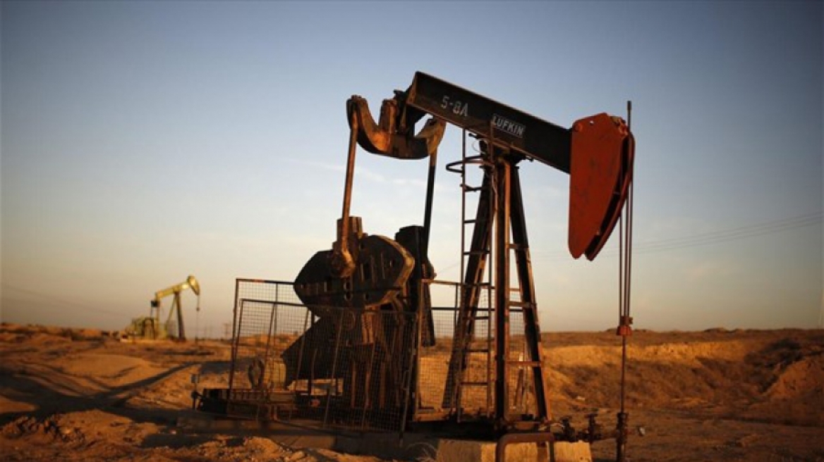 Ρωσία και Σ. Αραβία συμφώνησαν να «παγώσουν» την παραγωγή πετρελαίου