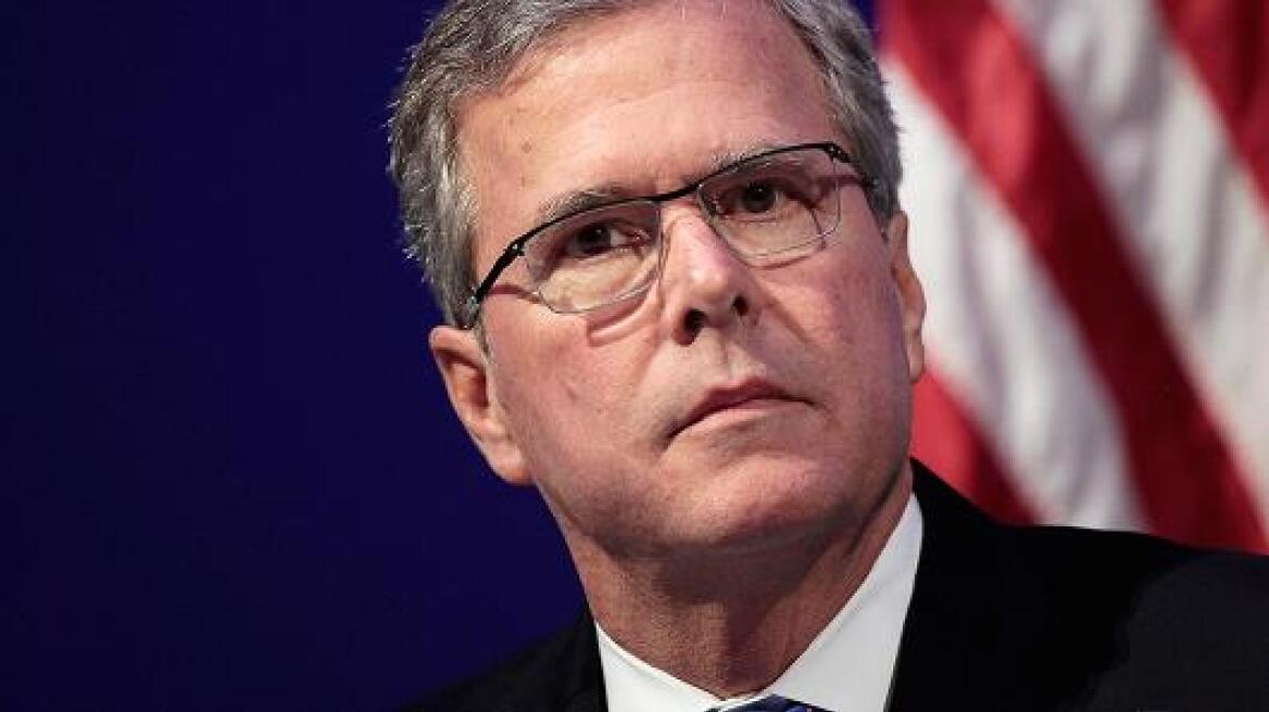 Ο Τζεμπ Μπους αποσύρεται από την κούρσα για το χρίσμα των Ρεπουμπλικάνων