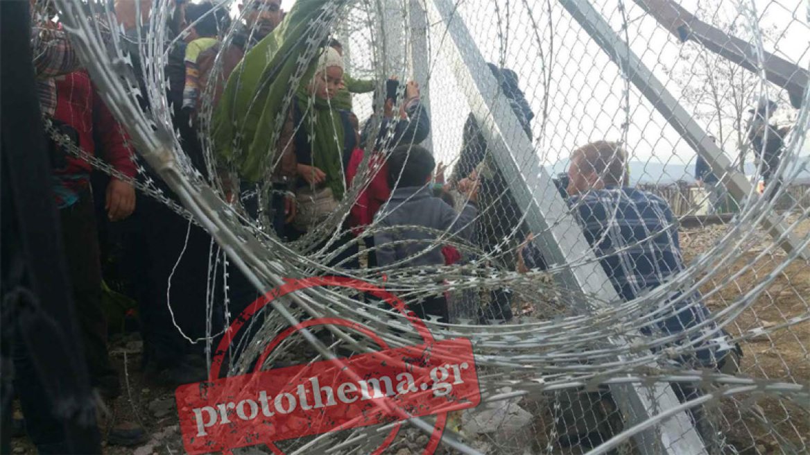 FYROM closes its borders – Refugees and migrants line up for food and water