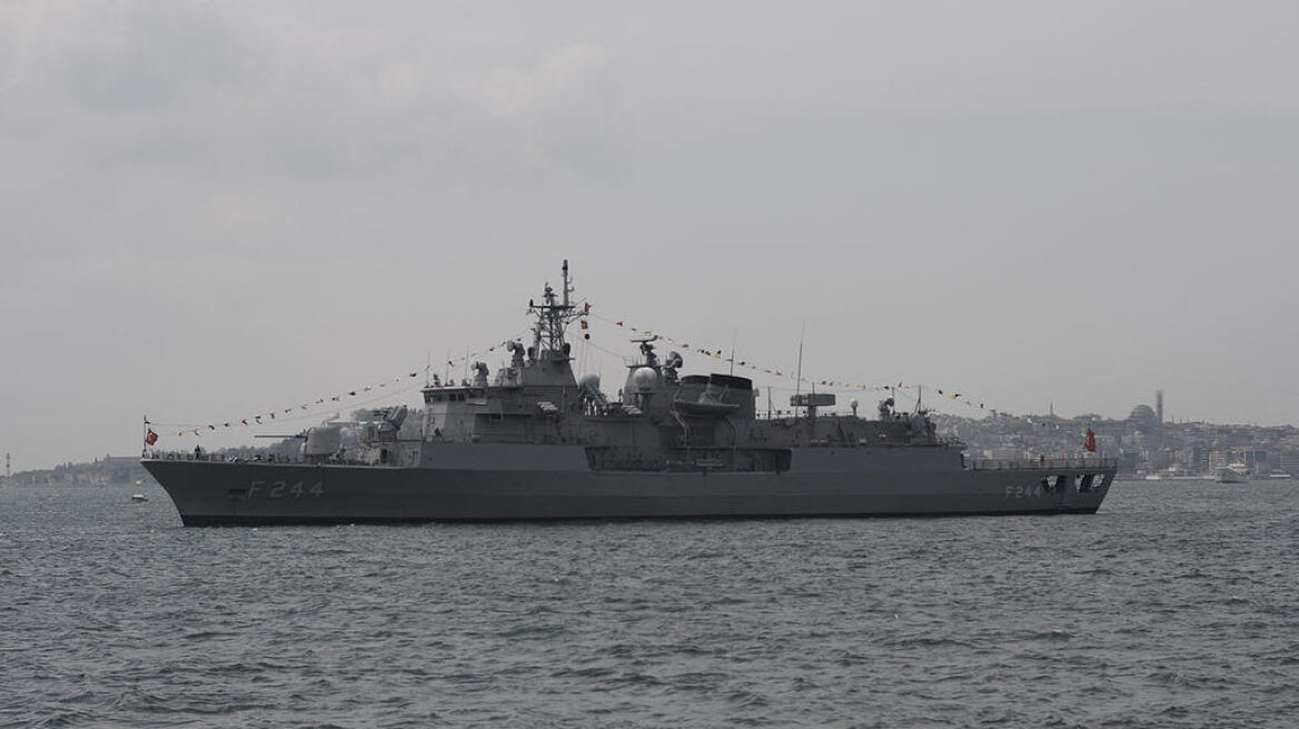Με «σκιές» ξεκινούν οι περιπολίες των πλοίων του ΝΑΤΟ στο Αιγαίο 