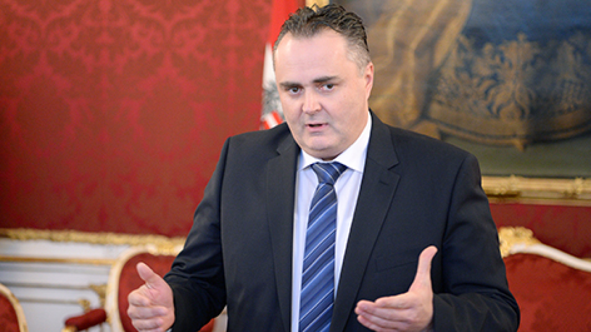 «Θα είχα προσκαλέσει την Ελλάδα στη Διάσκεψη της Βιέννης», λέει ο Αυστριακός υπουργός Άμυνας 