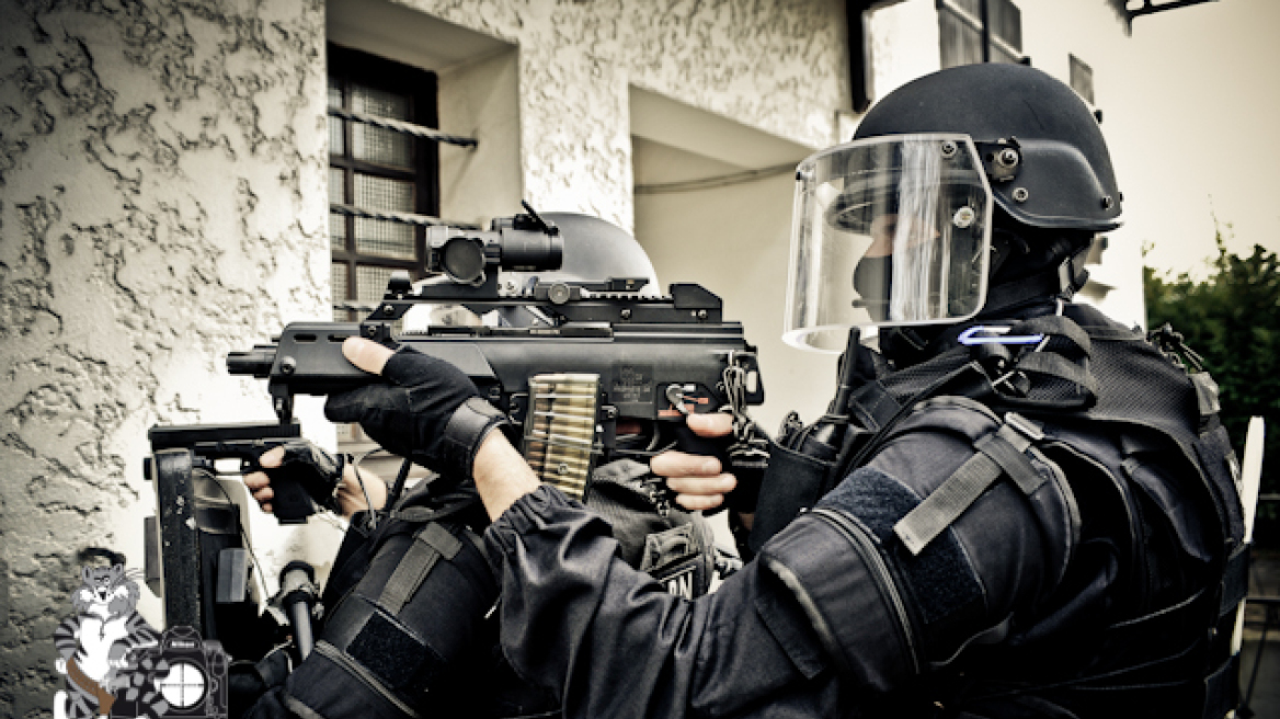 Αναβάθμιση στον εξοπλισμό των αστυνομικών του Παρισιού με επιθετικά τουφέκια