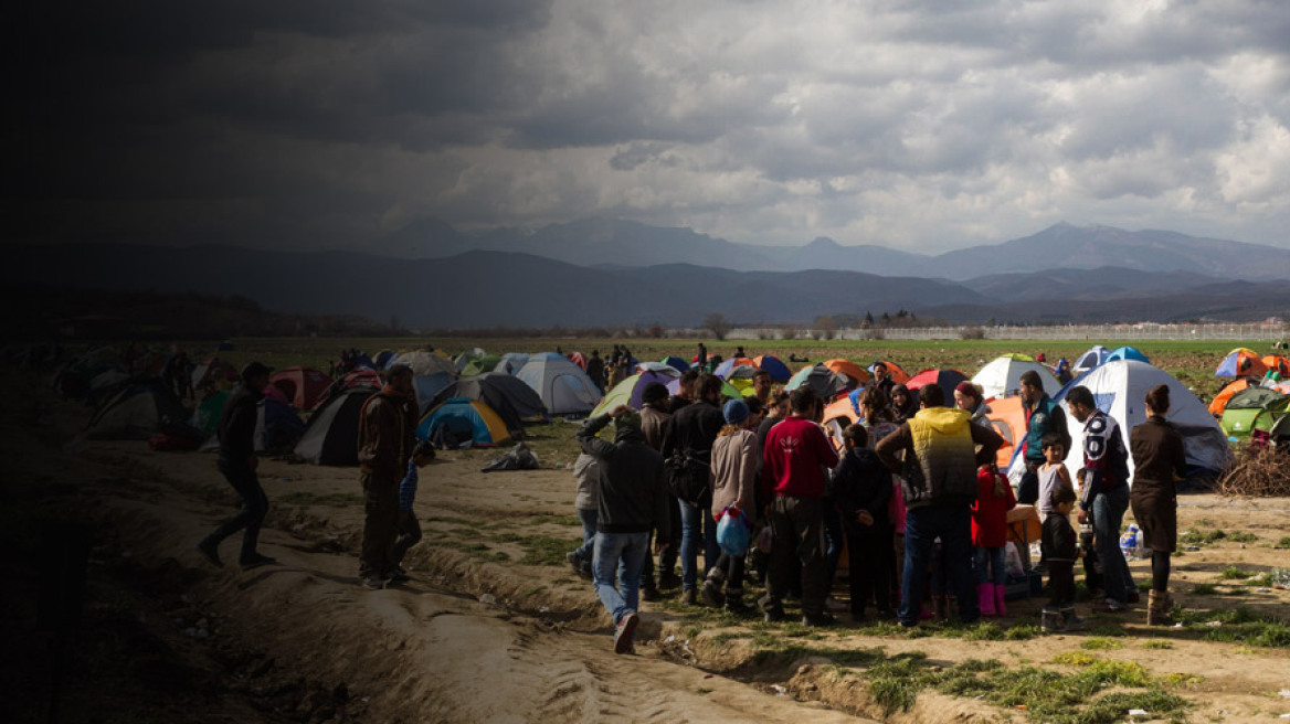 Μας κοροϊδεύουν: Ετοιμαστείτε για μεγάλους αριθμούς προσφύγων λέει ο Μουζάλας