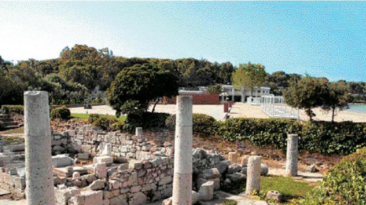 Σε επισκέψιμο αρχαιολογικό χώρο θα μετατραπεί ο Ναός του Απόλλωνα Ζωστήρα στον Αστέρα Βουλιαγμένης