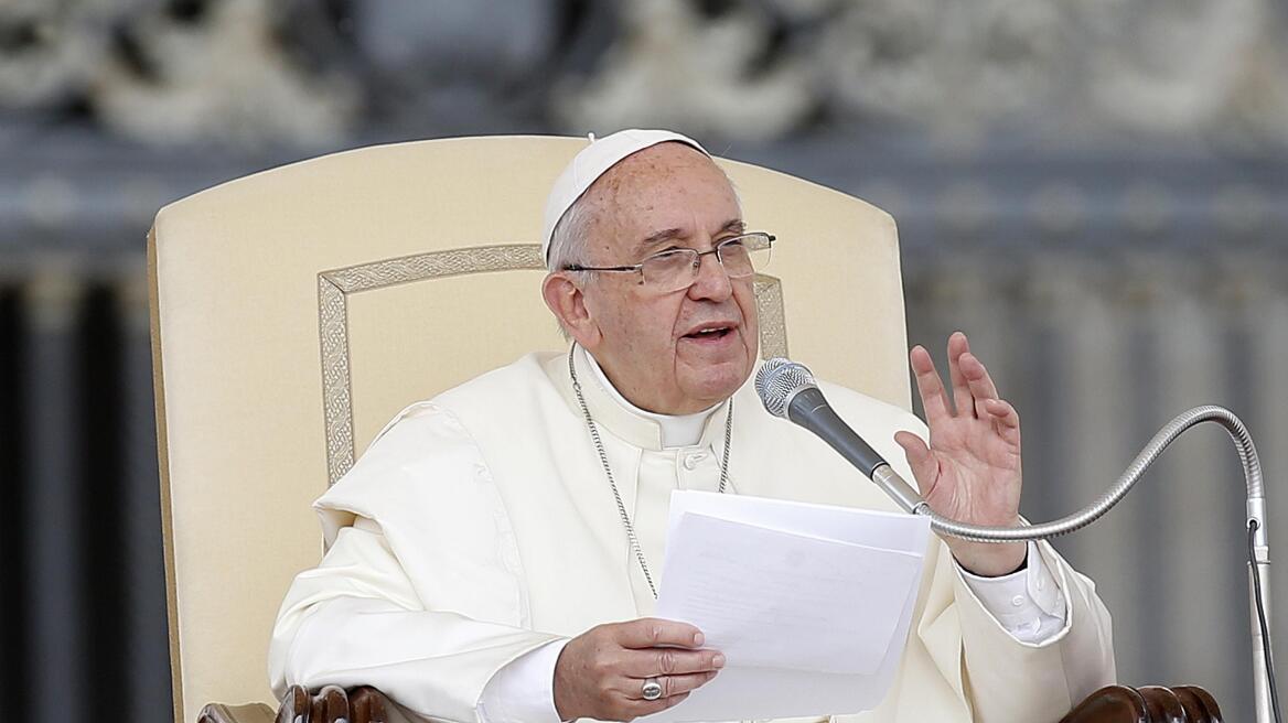 Πάπας Φραγκίσκος: Η Ευρώπη να ανοίξει την καρδιά και τις πόρτες της στους πρόσφυγες