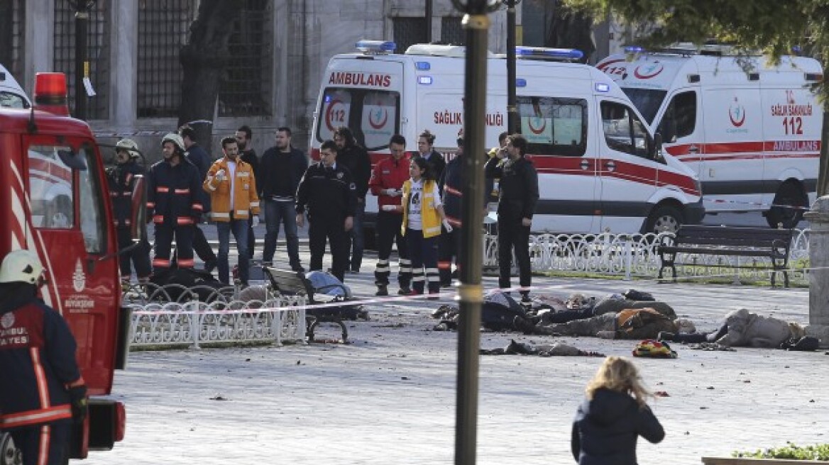 Τουρκία: Περισσότεροι από ογδόντα είναι οι νεκροί από τις βομβιστικές επιθέσεις το 2016     