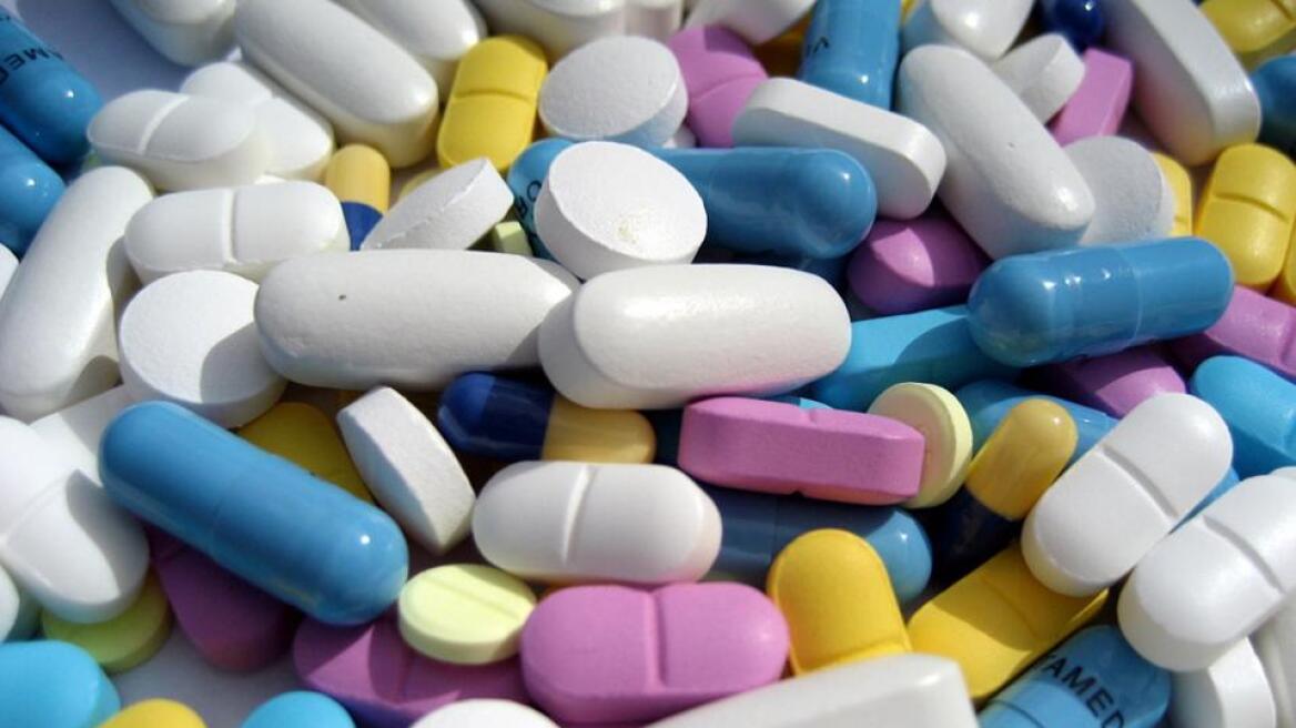 Οι ειδικοί προειδοποιούν τους ηλικιωμένους: Θανατηφόρα η «μίξη» φαρμάκων