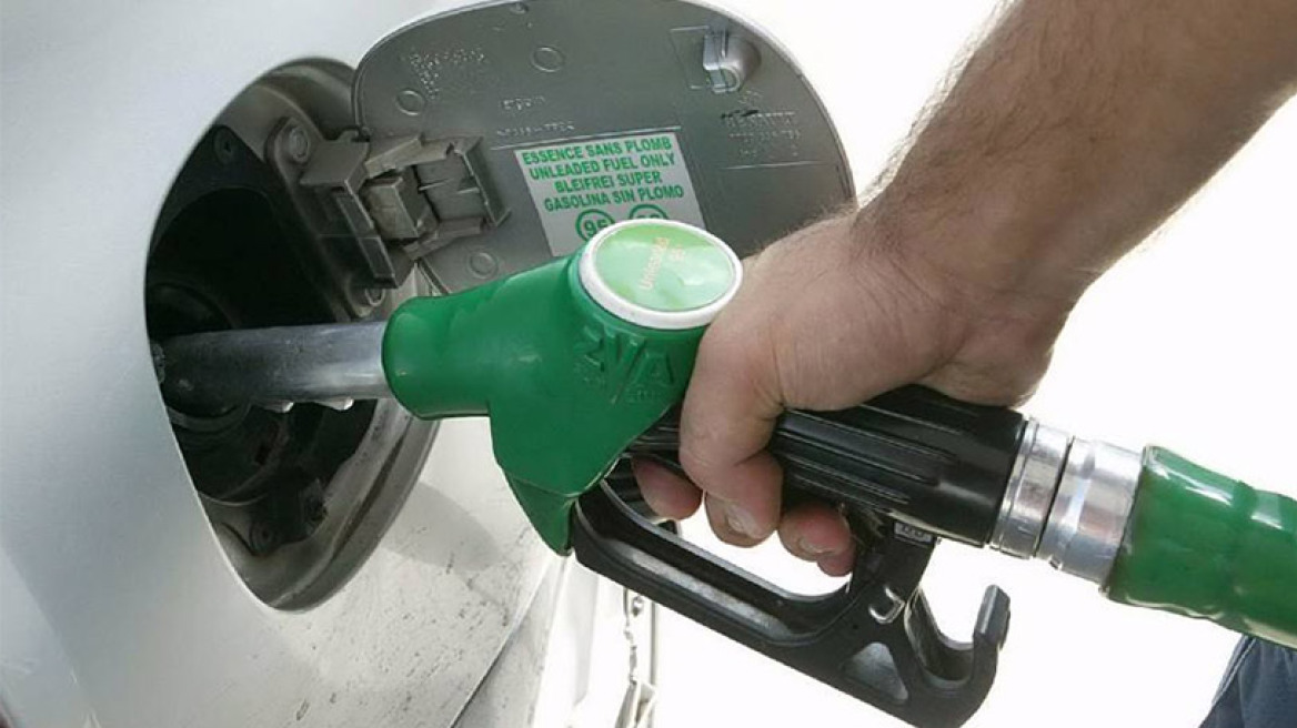 «Μπαράζ» φόρων σε βενζίνη, ρεύμα και φυσικό αέριο 