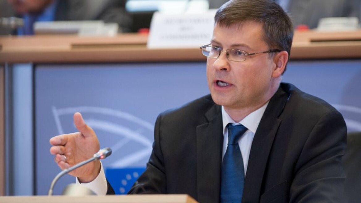 EC VP Dombrovskis says refugee crisis does not give Greece free pass on economic obligations