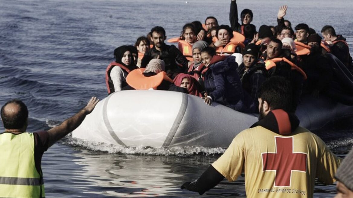 30,000 more refugees expected in Greece in next 20 days