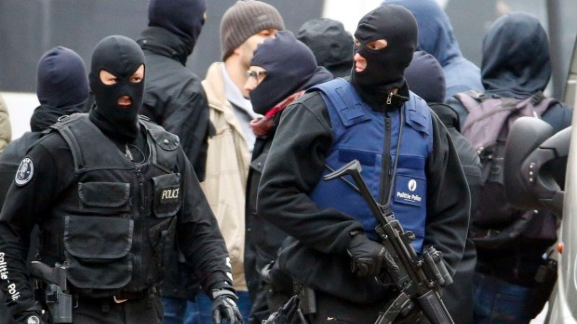 Βρυξέλλες: Ανάμεσα στους 31 νεκρούς είναι και οι 3 βομβιστές