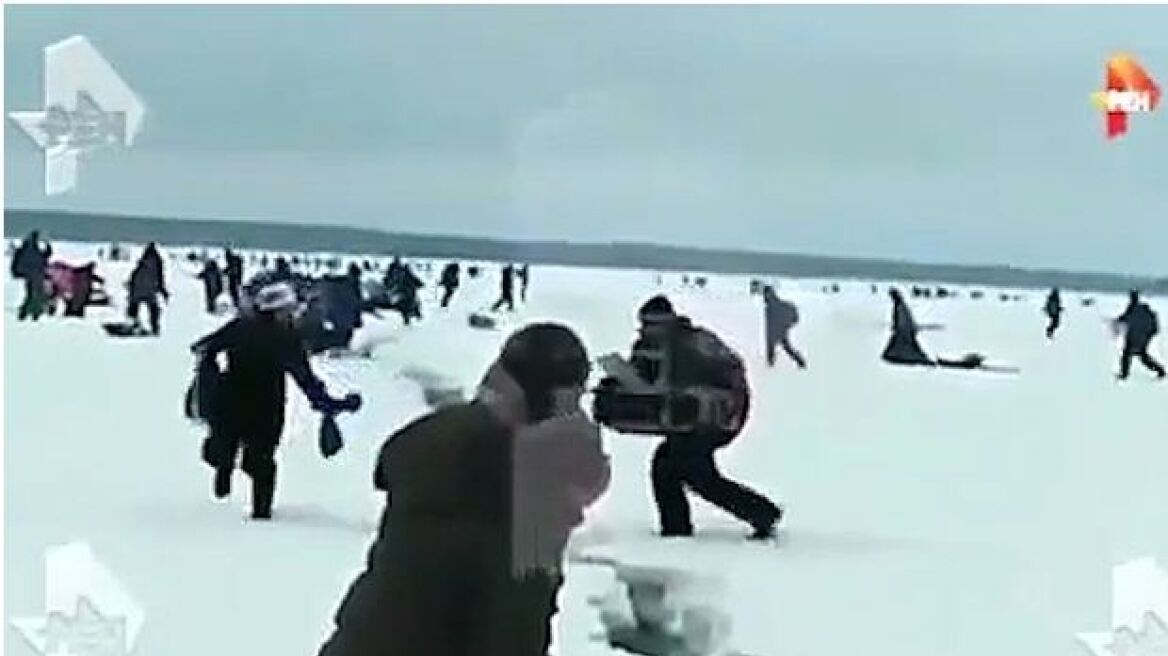 Απίστευτο βίντεο: Ο πάγος σπάζει και οι ψαράδες τρέχουν να σωθούν