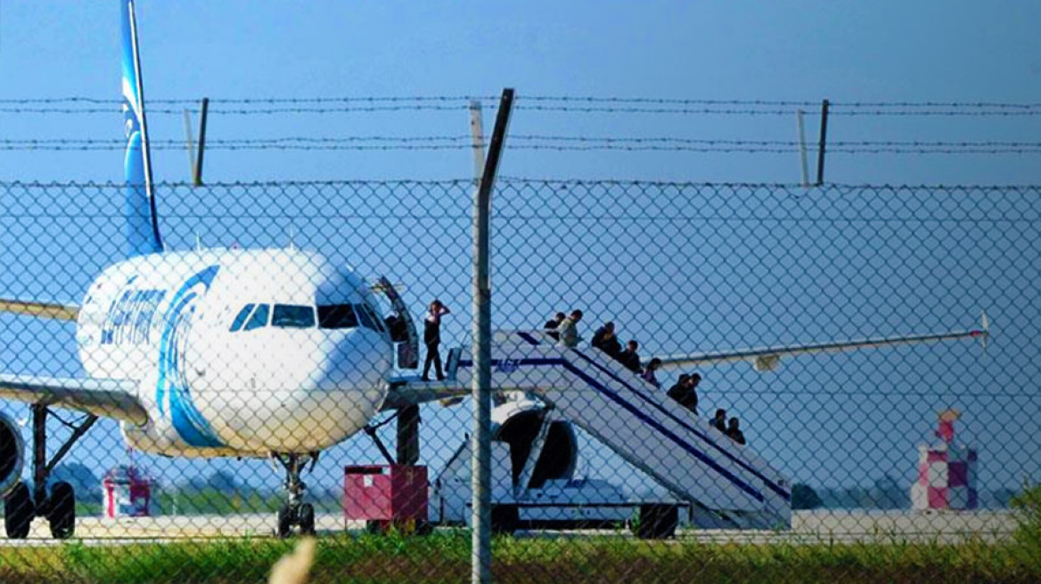 Αεροπειρατεία στην Κύπρο: Απελευθερώθηκαν οι περισσότεροι επιβάτες