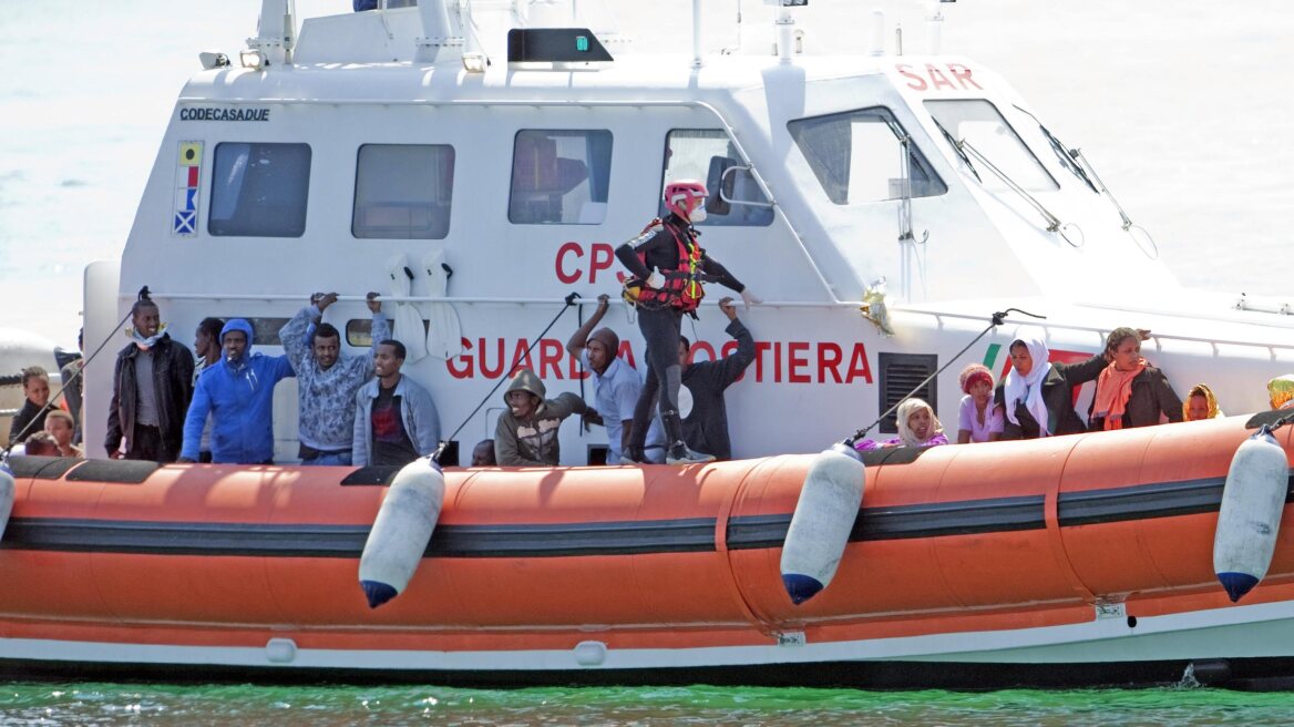 Ιταλία: Πάνω από 3.700 μετανάστες διασώθηκαν σε 5 ημέρες