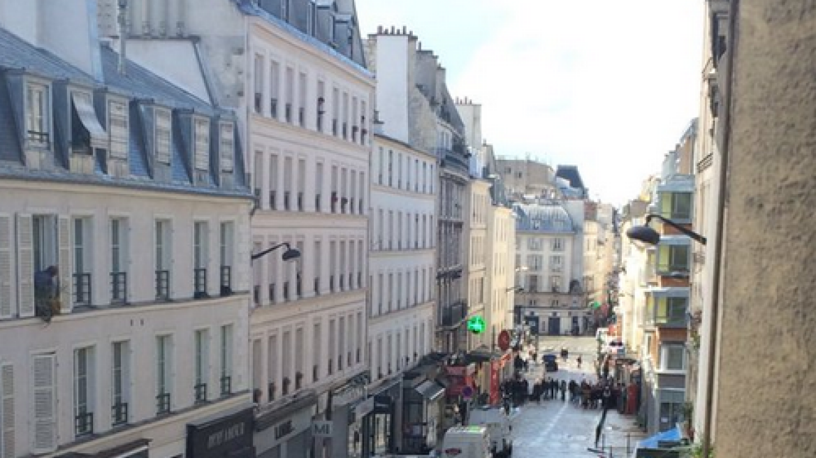 Αναστάτωση από πυροβολισμούς στο Παρίσι