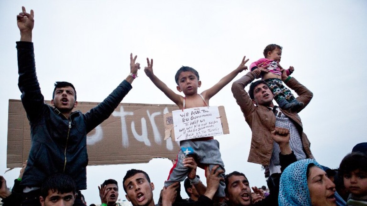 Προσφυγικό: 150 στέλνουμε στην Τουρκία, 149 ήρθαν στα νησιά