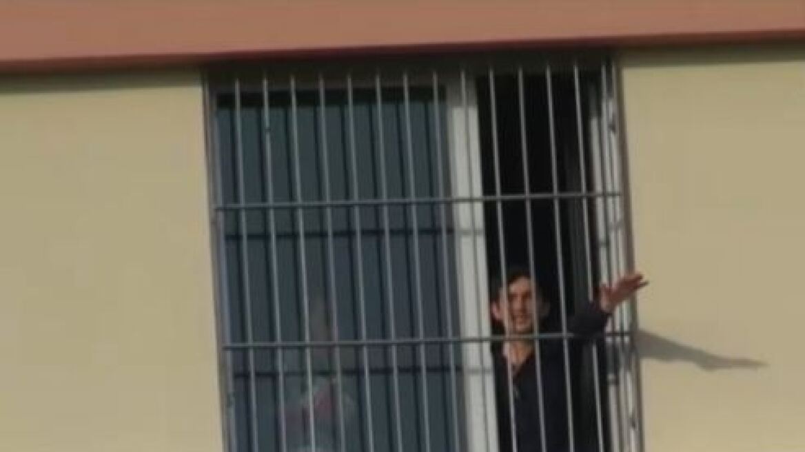 Βίντεο: Σε φυλακή βάζουν οι Τούρκοι τους μετανάστες που επαναπροωθούνται