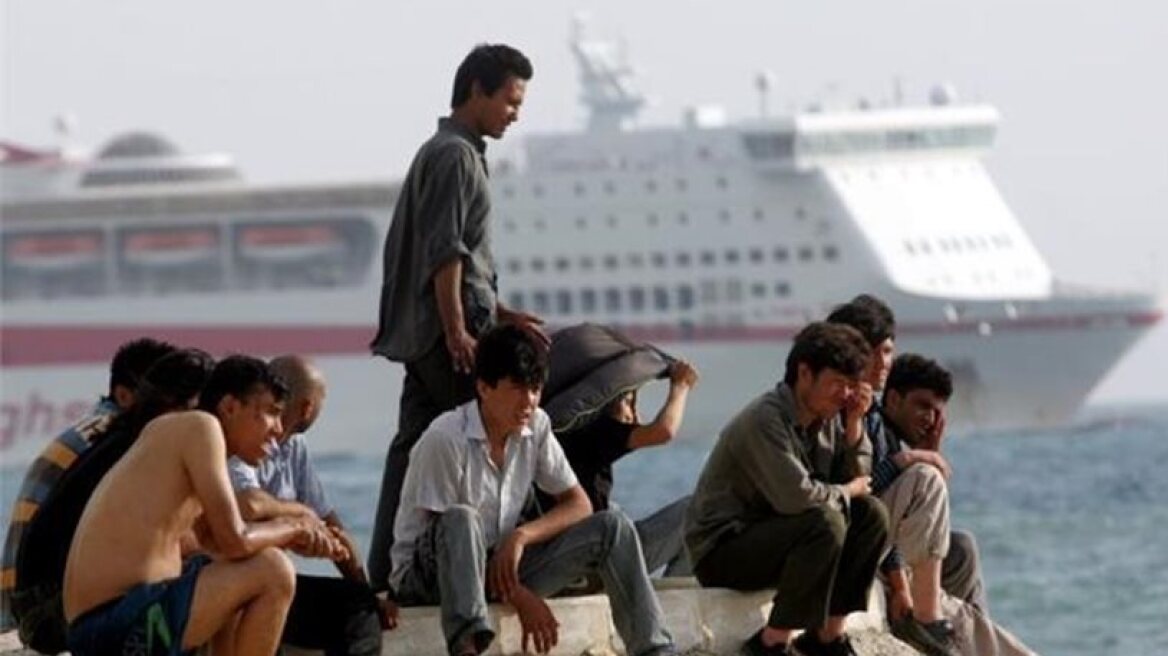 «Φυλλάδιο αγάπης» προς τους μετανάστες για να αδειάσουν Πειραιά, Ειδομένη