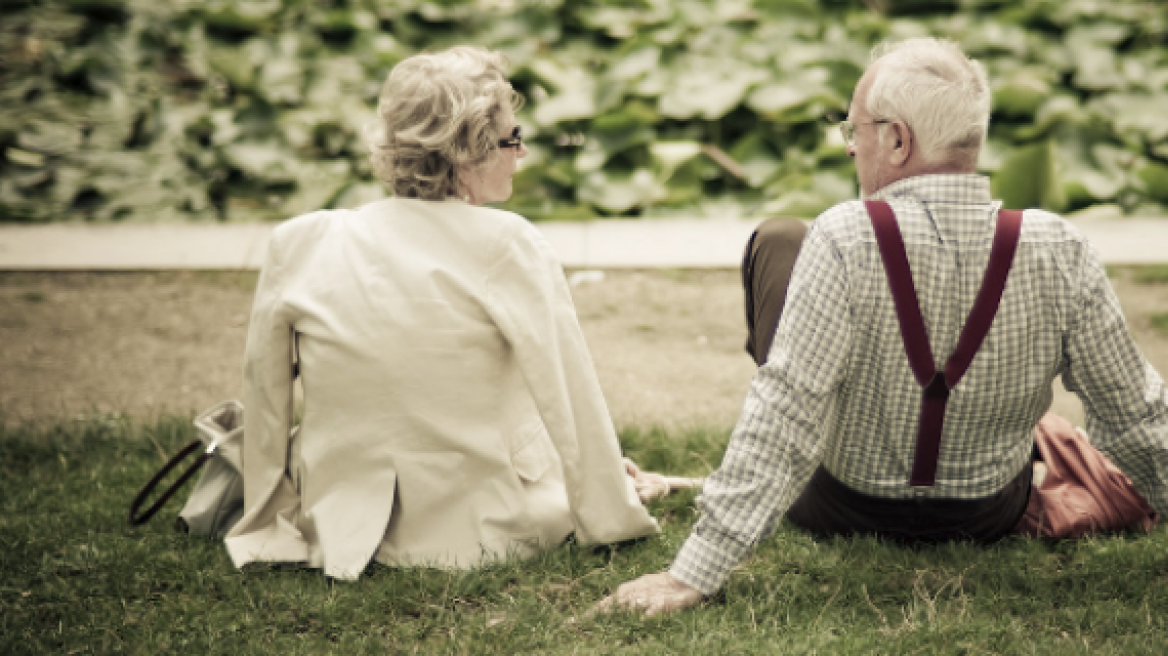 Ερευνα: Οι παντρεμένοι καρκινοπαθείς ζουν περισσότερο από τους ανύπαντρους