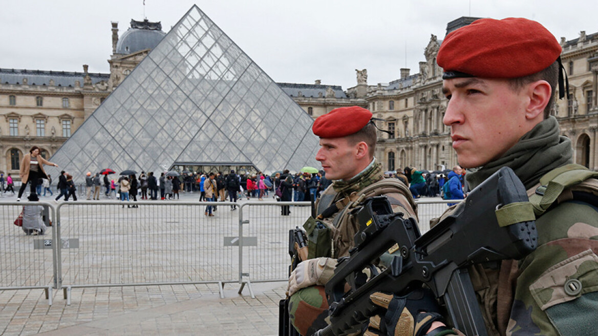 Οι γαλλικές αρχές είχαν ενημερωθεί πέντε μήνες πριν τις επιθέσεις στο Παρίσι